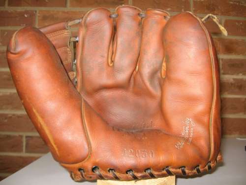 Eddie Stanky Wilson A2050 Front